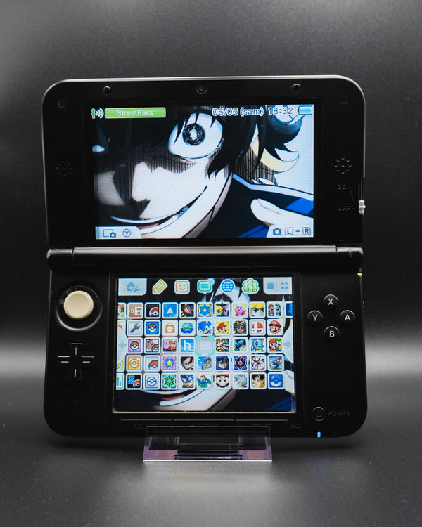 3DS XL Noir Grade B reconditionnée par Yochamida — vue de face