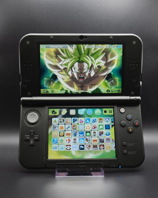 New 3DS XL Argent Grade S reconditionnée par Yochamida — vue de face