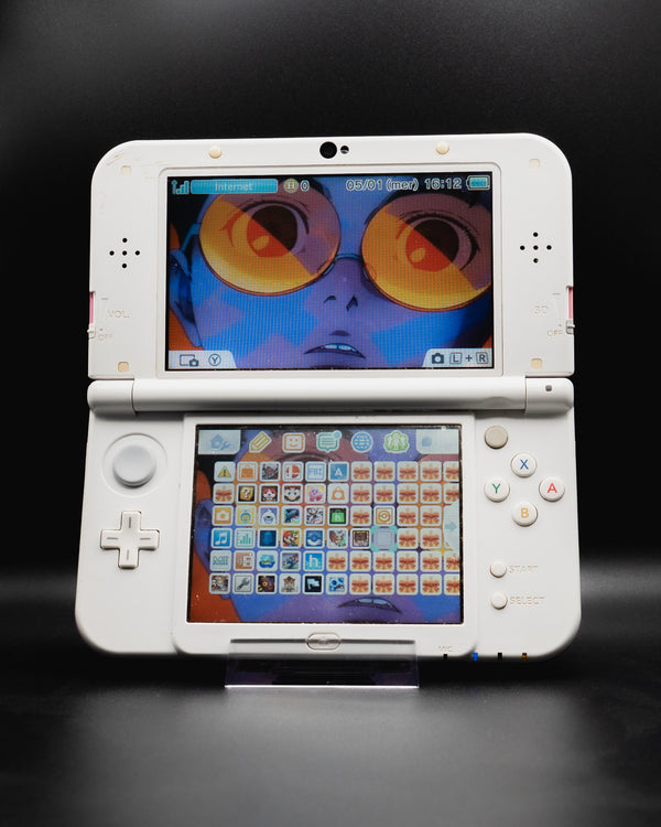 New 3DS XL Rose Grade A reconditionnée par Yochamida — vue de face