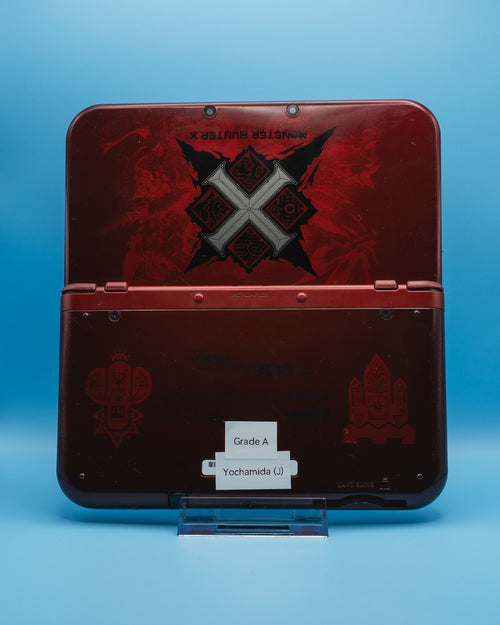 New 3DS XL Edition limité Monster Hunter Rouge Grade A reconditionnée par Yochamida — vue de face