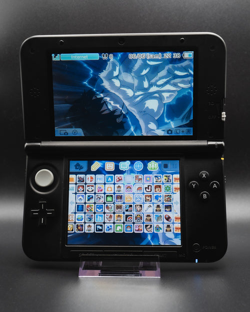 3DS XL Bleu Grade A reconditionnée par Yochamida — vue de face